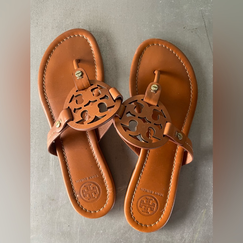 Tory Burch women’s sandal in vintage vachetta